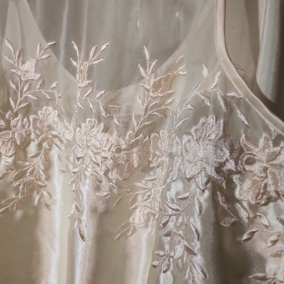 Vintage Dentelle Long Off White Embroidered Floral Slip Nightgown - Picture 10 of 13